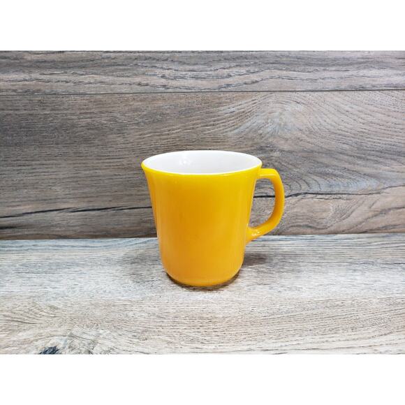 Corelle Citrus Yellow Corning Coffee Mug Cup Vintage - Picture 1 of 10